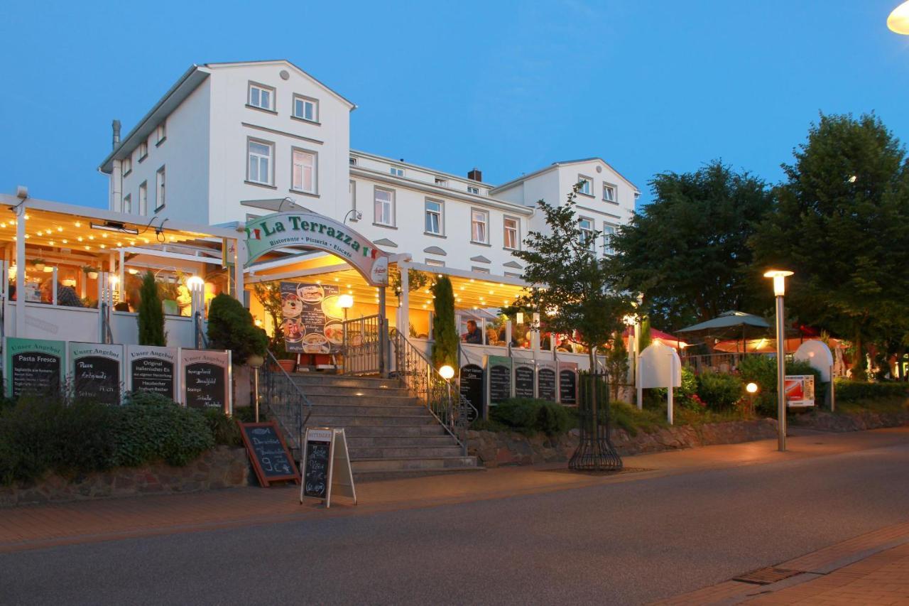 Terrasse, Gratis Nutzung Vom Ahoi Erlebnisbad Und Sauna In Sellin - Villa Antje Fewo 04 Goehren  Zewnętrze zdjęcie
